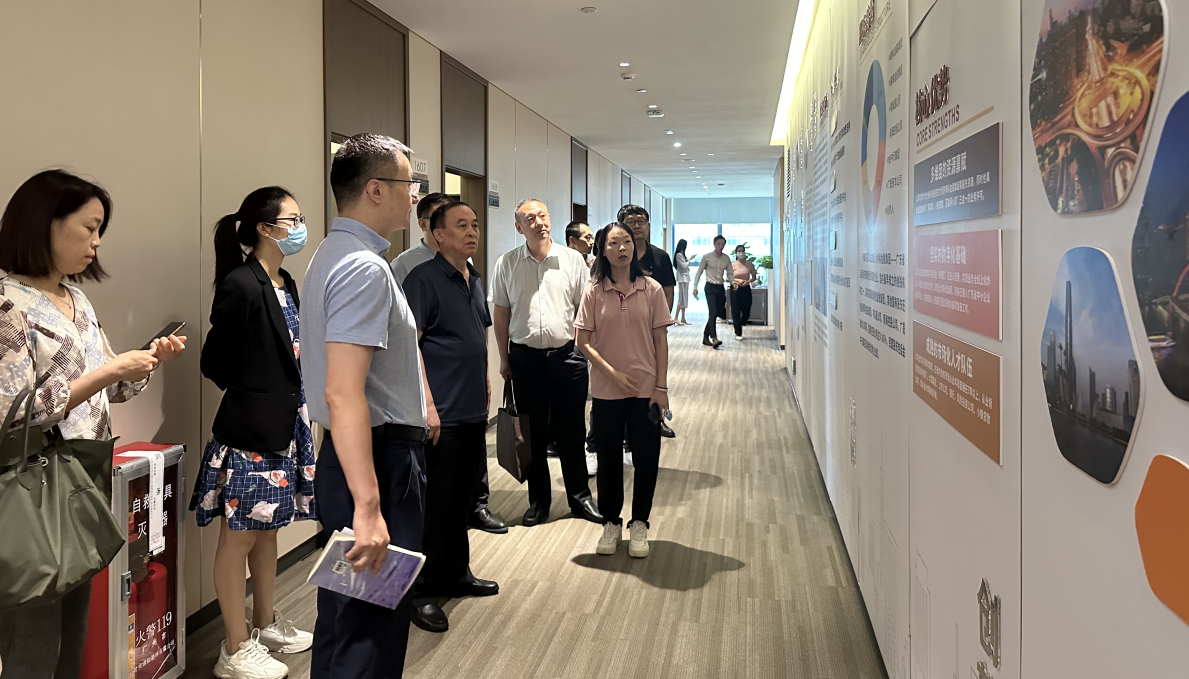 國(guó)信小貸赴粵普再貸、盈峰普惠調(diào)研交流